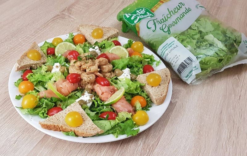 Salade gourmande réalisée avec laitue Master Salad